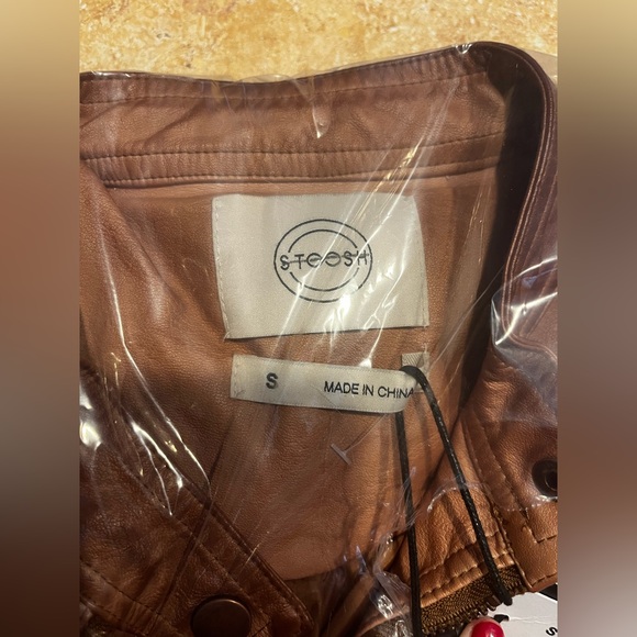 STOOSH 26 INTERNATIONAL WOMEN'S FAUX LEATHER JACKET Small - Picture 5 of 6